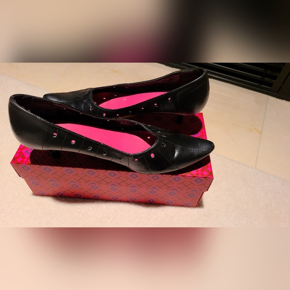 Go Max black mini heel pumps size 10 - Picture 2 of 6